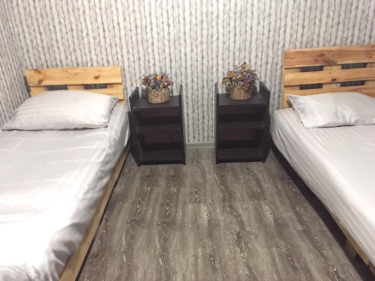 Birdhouse Rooms Tbilisi ภายนอก รูปภาพ